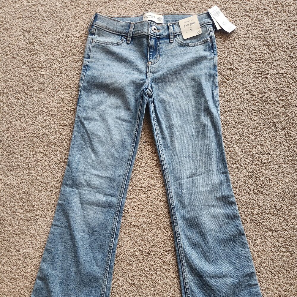NWT Abercrombie kids lo-rise bootcut jeans